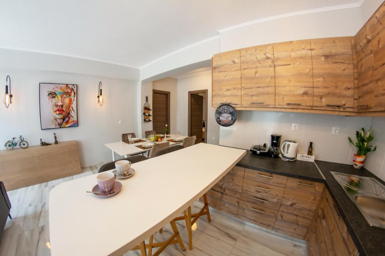 Lydia'S Apartments Mármaron Екстериор снимка