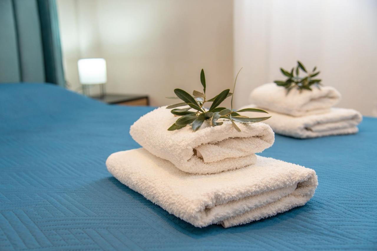 Lydia'S Apartments Mármaron Екстериор снимка