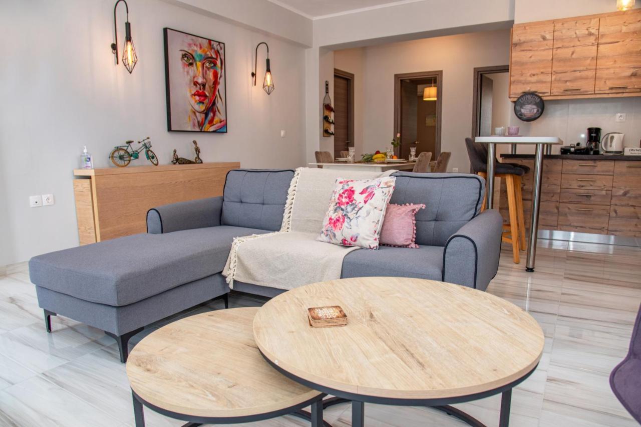Lydia'S Apartments Mármaron Екстериор снимка