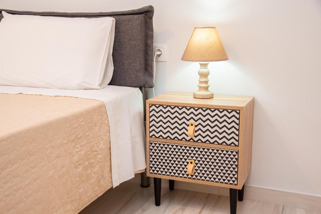 Lydia'S Apartments Mármaron Екстериор снимка