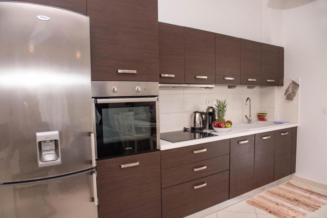 Lydia'S Apartments Mármaron Екстериор снимка