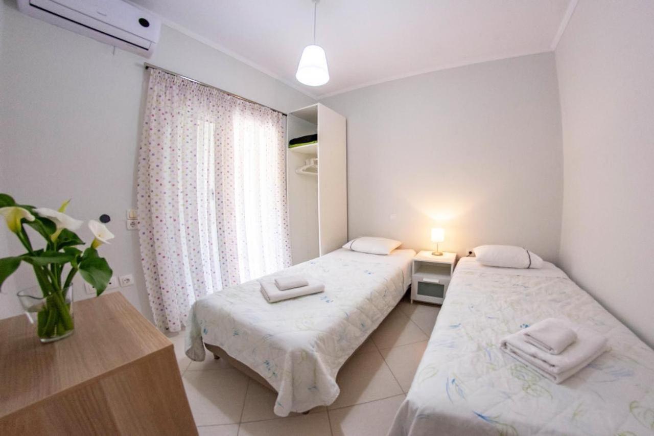 Lydia'S Apartments Mármaron Екстериор снимка