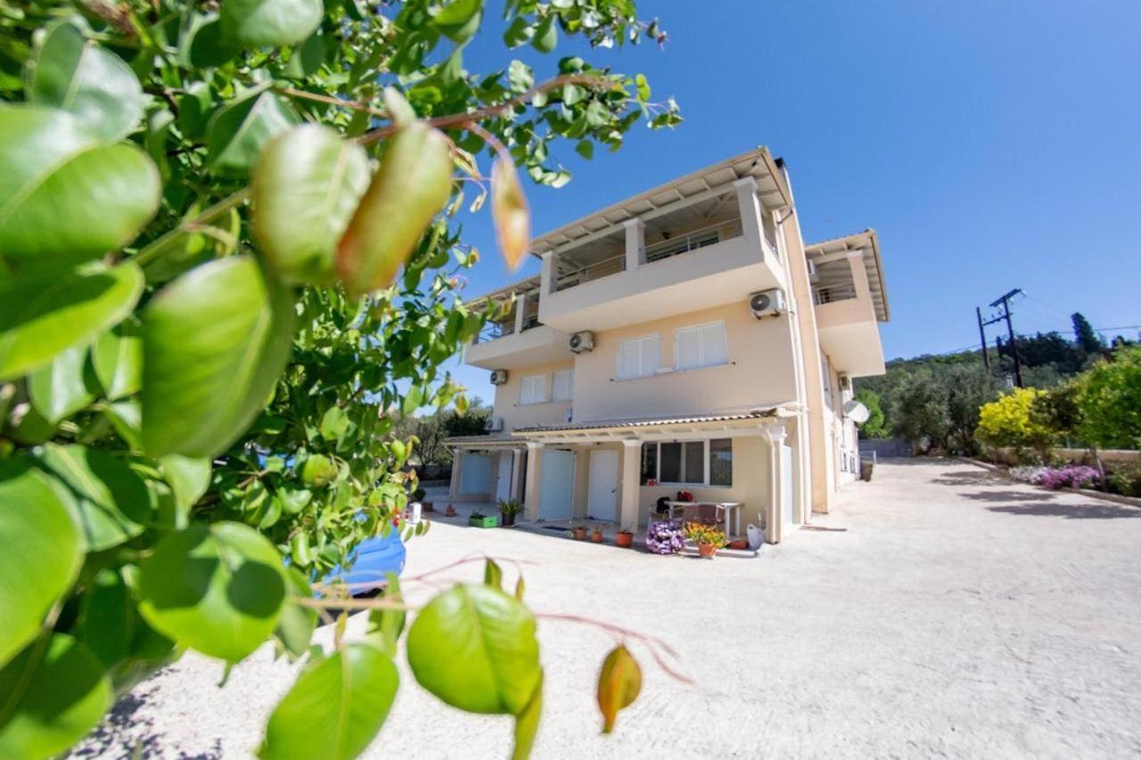 Lydia'S Apartments Mármaron Екстериор снимка