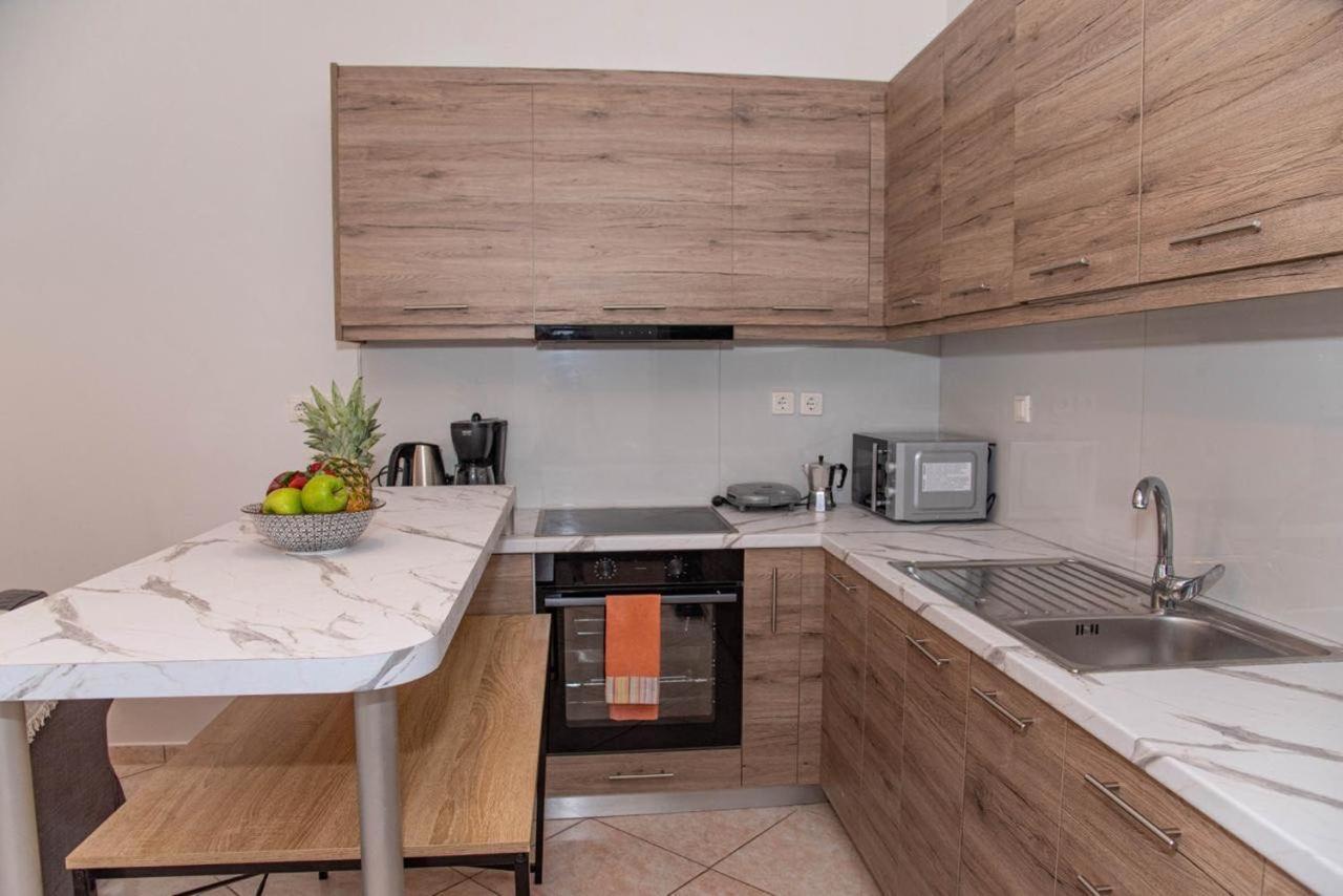 Lydia'S Apartments Mármaron Екстериор снимка